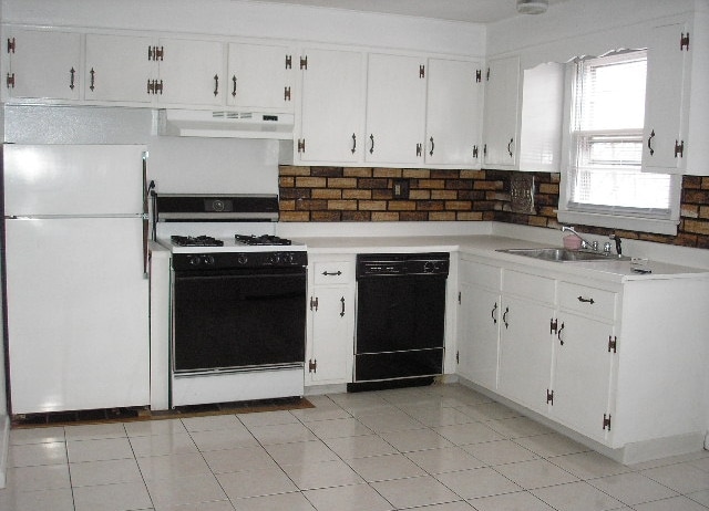 Interior - 75-85 Hillside Ave