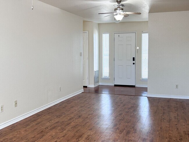 Foto del edificio - 212 County Rd 485
