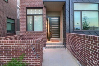Building Photo - 1835 E Jewell Ave