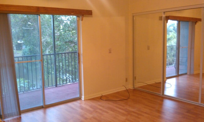 Building Photo - 4293 Coral Springs Dr