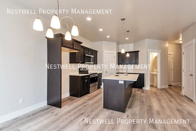 Foto del edificio - 1562 N 3740 W