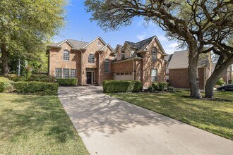 Building Photo - 2114 Hilton Head Dr