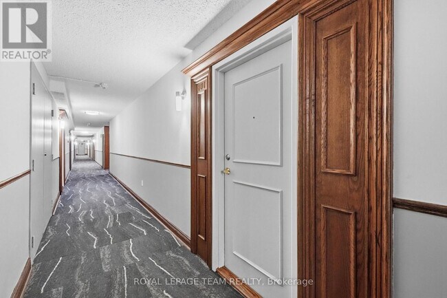 Photo du bâtiment - 530 Laurier Ave W