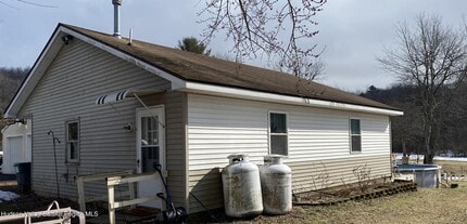 540 Lakeview Terrace