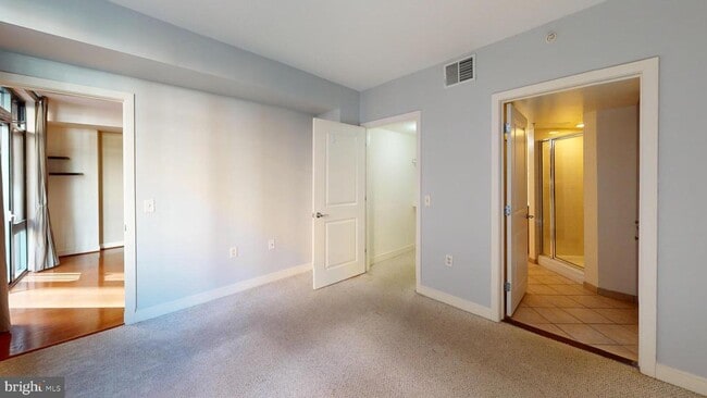 Foto del edificio - 1117 10th St NW