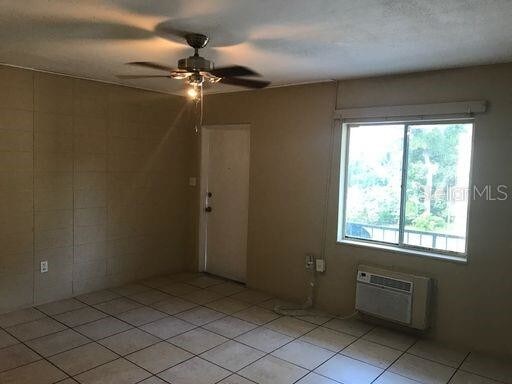 Foto del edificio - 1038 W Jefferson St