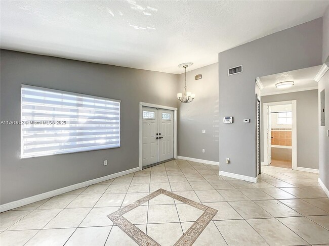 Foto del edificio - 6952 W 25th Ct