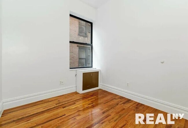 Foto del edificio - 164 Waverly Place