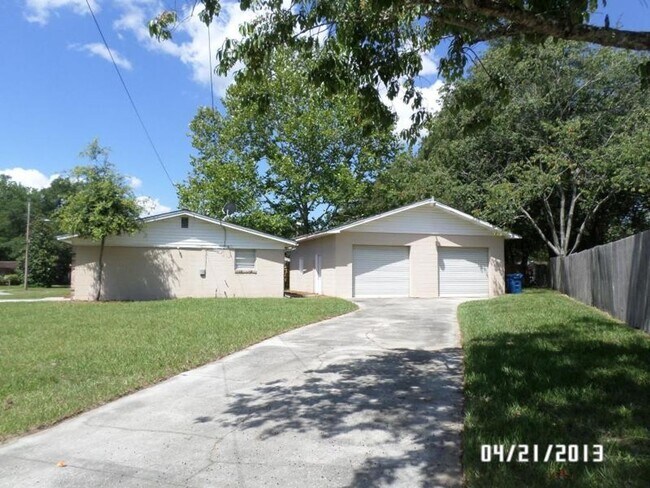 Foto del edificio - Charming Home Coming Soon in North Jax