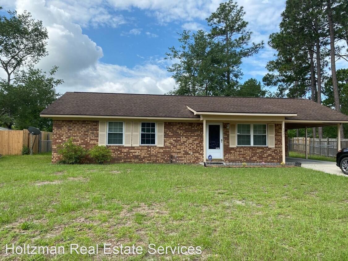 Primary Photo - 3 br, 1 bath House - 1021 White Circle