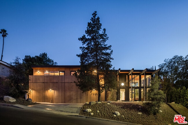 Building Photo - 11558 Duque Dr
