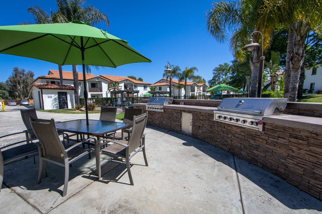 Building Photo - Barham Villas