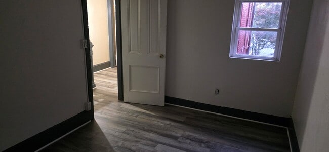 Building Photo - 68 N 13th St