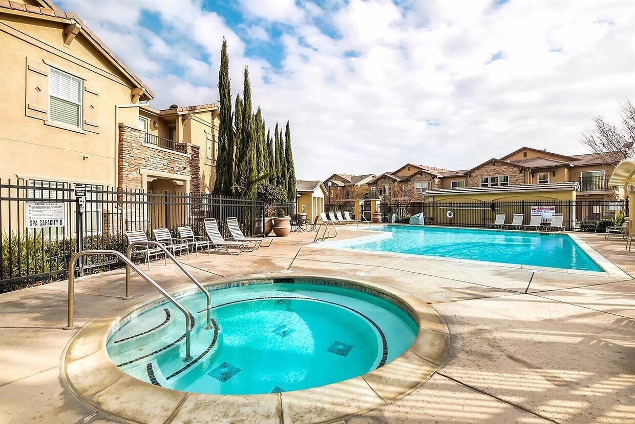 3301 N Park Dr Unit 2013, Sacramento, CA 95835 Condo for Rent in