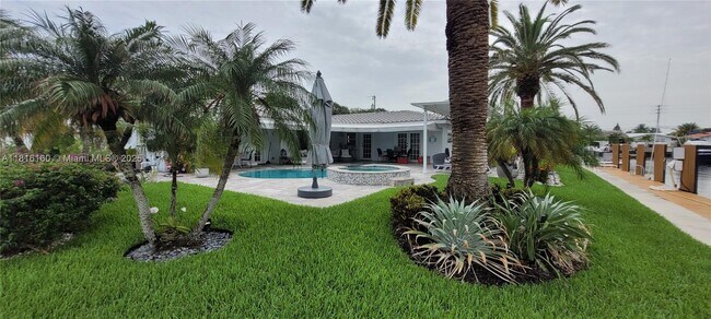 Foto del edificio - 2681 NE 9th Ct