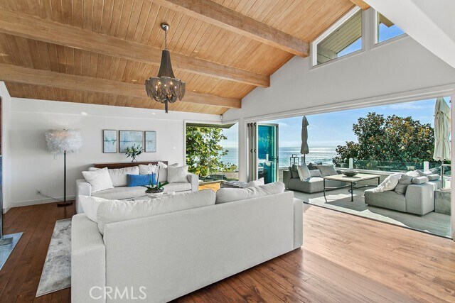 Foto del edificio - 1010 Emerald Bay