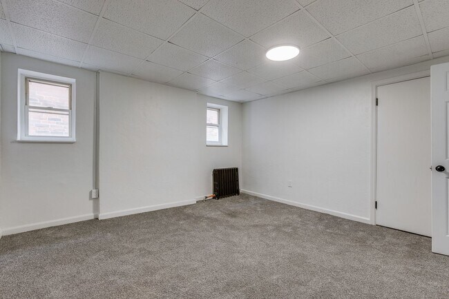 Foto del edificio - 603 E Warrington Ave