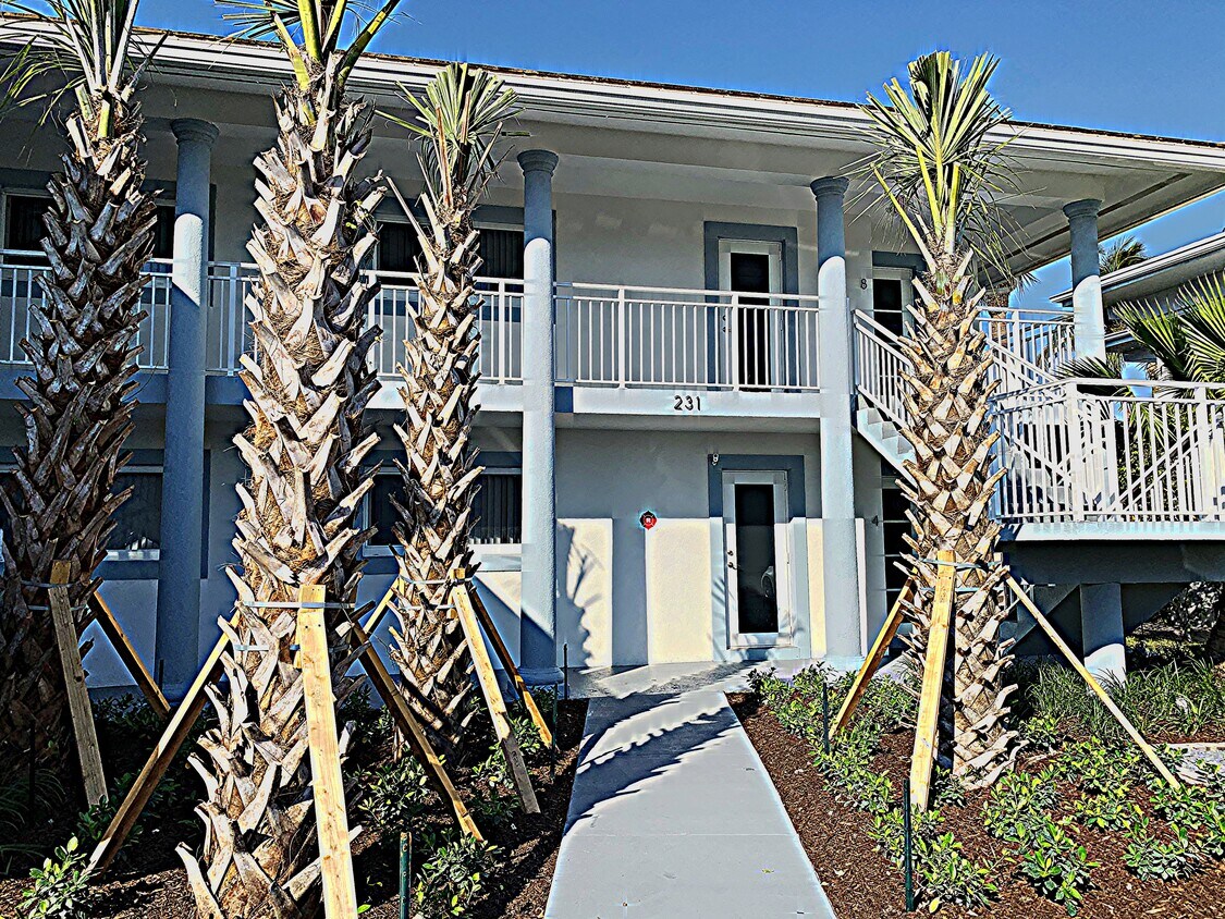 Building Exterior - 231 Marine Ct