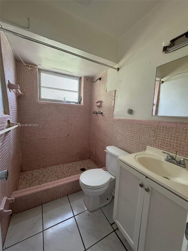 Foto del edificio - 2700 SW 62nd Ave