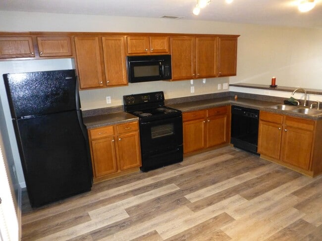 Building Photo - Stewarts Landing Neighborhood, Easy access...