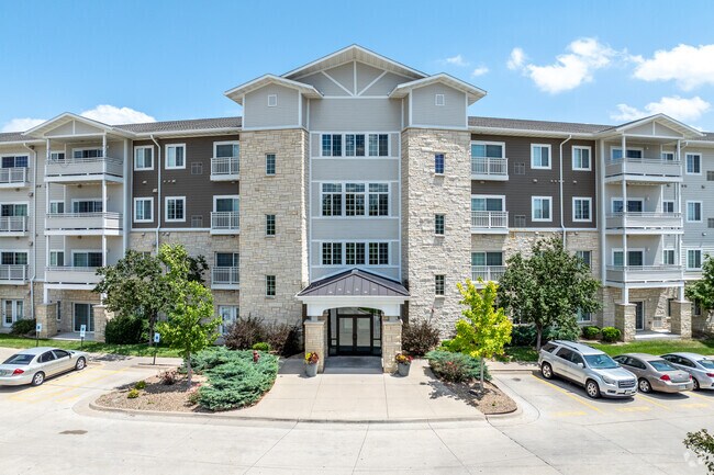 Foto del edificio - Riverview Place - Fully Occupied