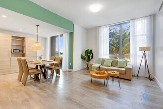 Building Photo - 777 N Ocean Dr