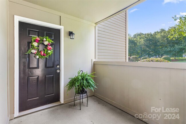 Foto del edificio - 3146 Baroda Ln