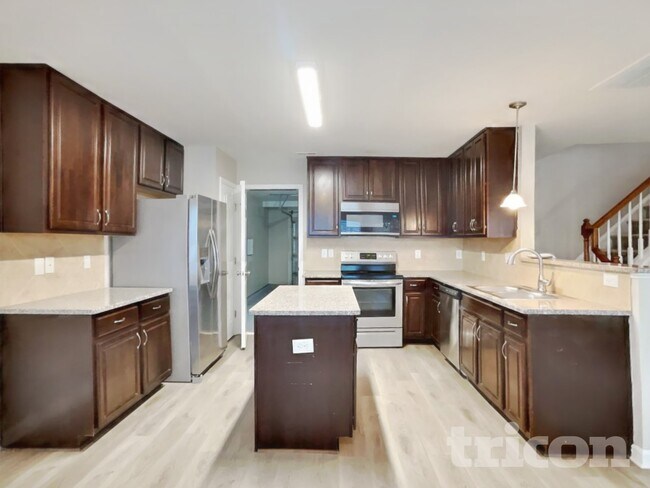 Foto del edificio - 45 Red Coat Dr