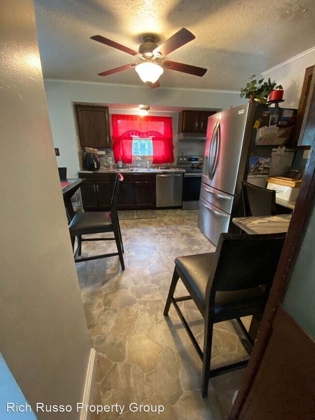 Building Photo - 3 br, 2 bath House - 2980 Easthaven Dr