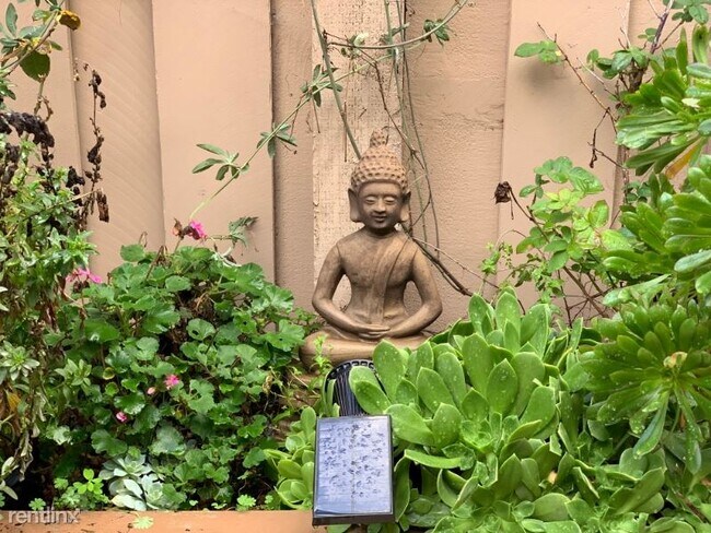 Foto del edificio - 2 br, 2.5 bath Townhome - 38450 Redwood Ter