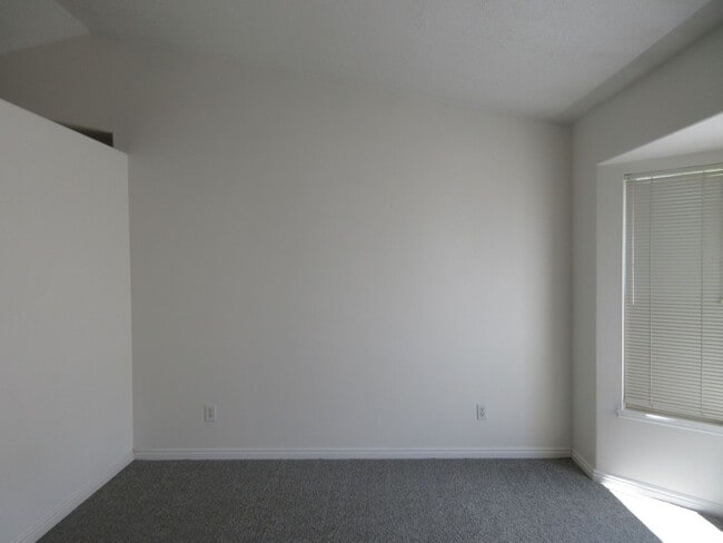 Foto del edificio - 461 E Cobblecreek Dr