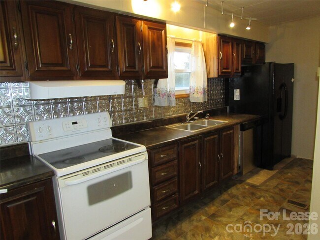 Foto del edificio - 124 Cove View Dr