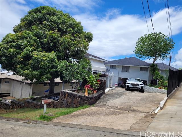Primary Photo - 1638 Alencastre St