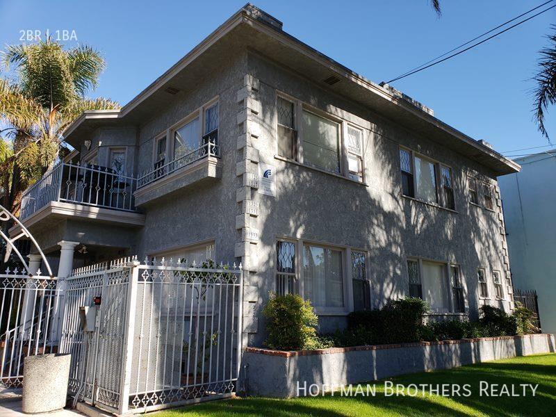 Foto del edificio - 1325 E 3rd St