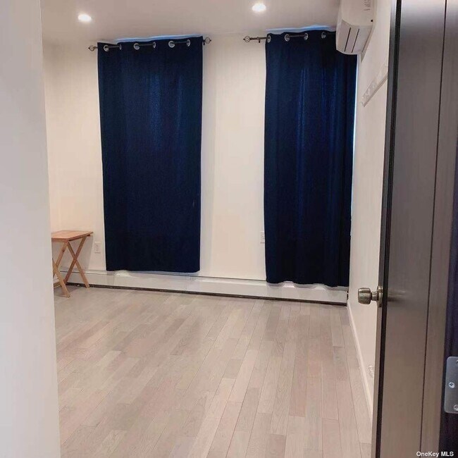 Foto del edificio - 188-08 Northern Blvd