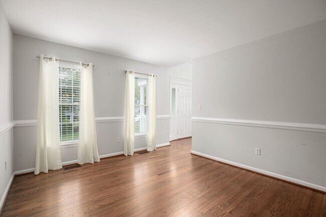 Foto del edificio - 10205 N Hampton Ln