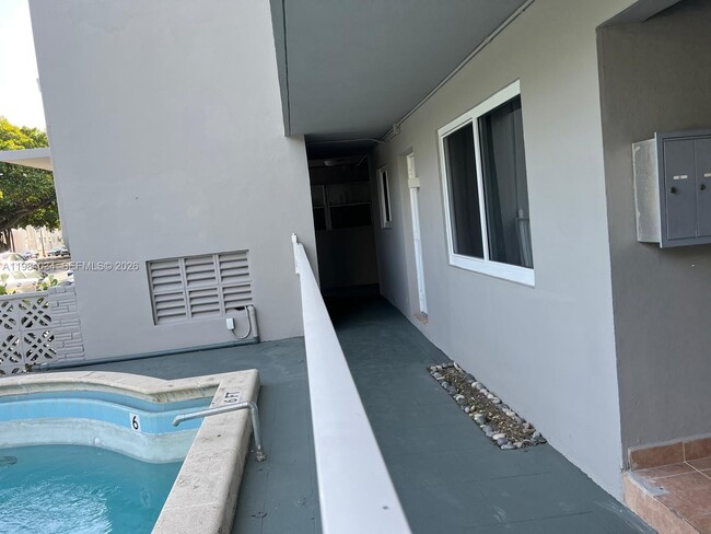 Building Photo - 2300 SW 3rd Ave