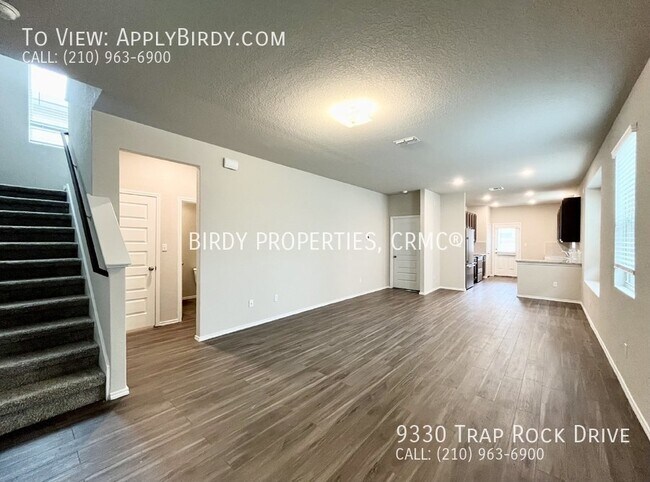 Building Photo - Spacious 4 Bed/2.5 Bath Home in San Antoni...