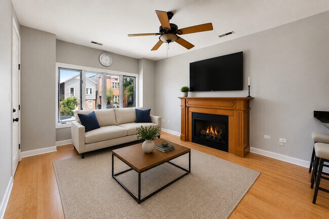 Foto del edificio - 2455 W Arthington St