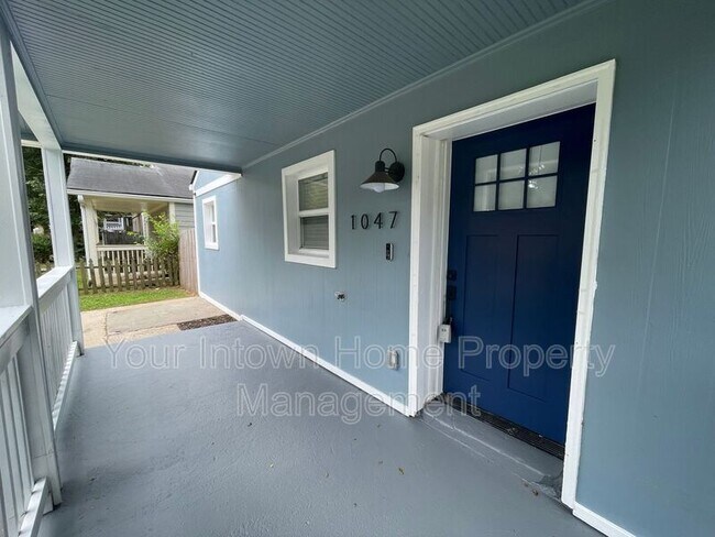 Foto del edificio - 1047 Grant Way SE