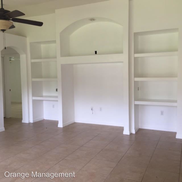 Building Photo - 980 Laurel Oaks Ln