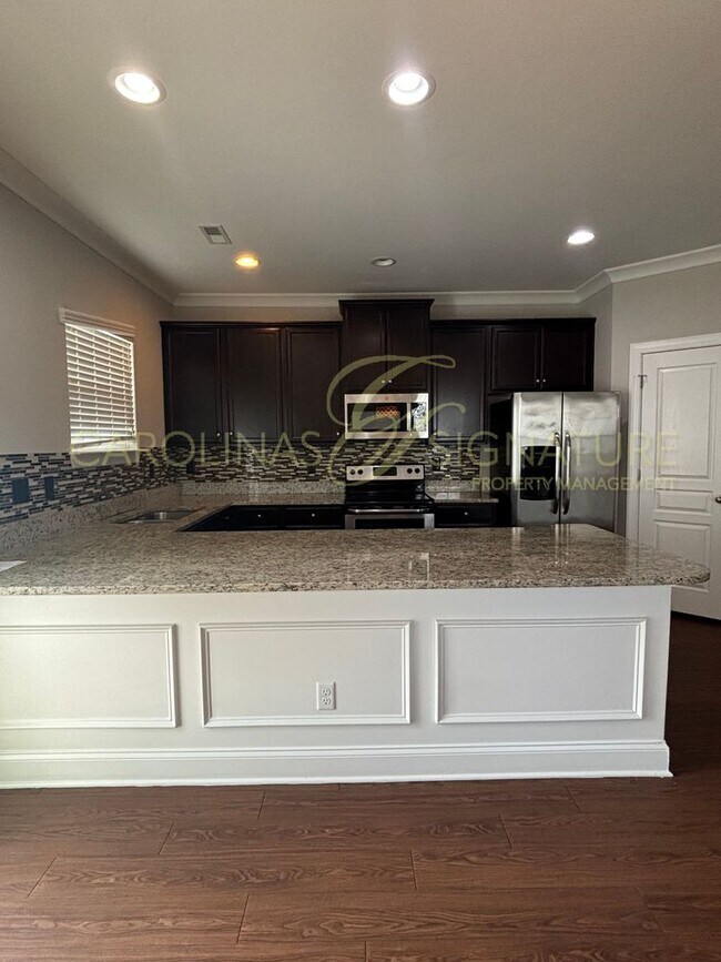 Foto del edificio - 3BR/2.5BA Townhouse in Settlers Landing; E...