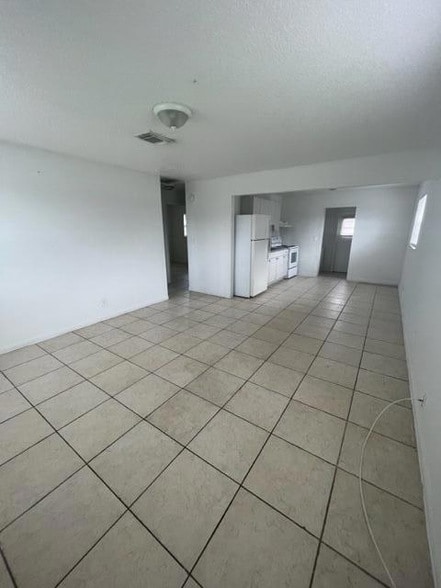 Foto del edificio - 4998 Kirk Rd