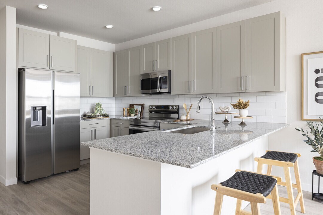 Primary Photo - Move In & Save: 8 Weeks Free Rent + Gift C...