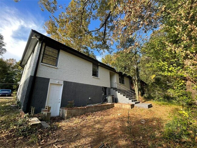 Foto del edificio - 2680 Rollingwood Ln SE