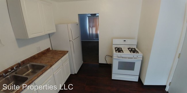 Building Photo - 3839 Waverly St