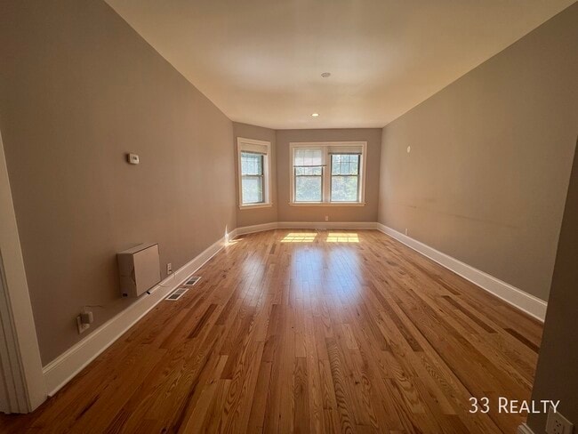 Foto del edificio - 938 Pleasant St