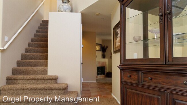 Building Photo - 4 br, 2.5 bath House - 156 River Rock Court