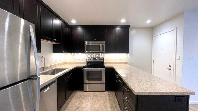Foto del edificio - Walnut Creek! Beautiful remodeled 1 bedroom 1 bath location near John Muir Hospital and Heather F...