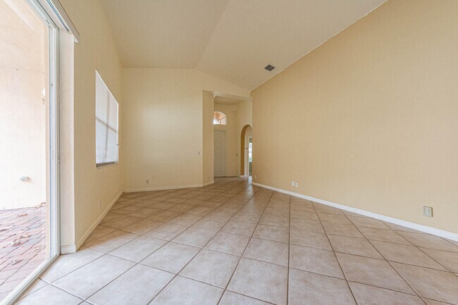 Foto del edificio - 5717 Spanish River Rd